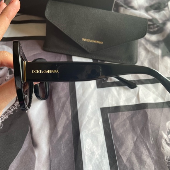 Dolce & Gabbana Oversized Cat eye Sunglasses ❤️SOLD❤️ - Picture 2 of 5